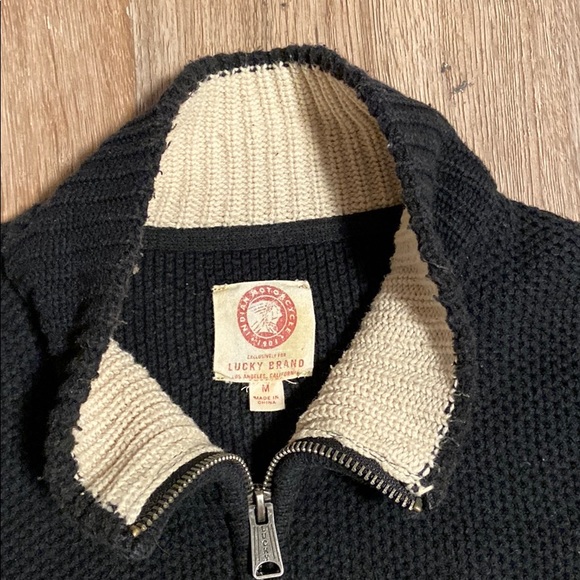 Sweater - Picture 2 of 5